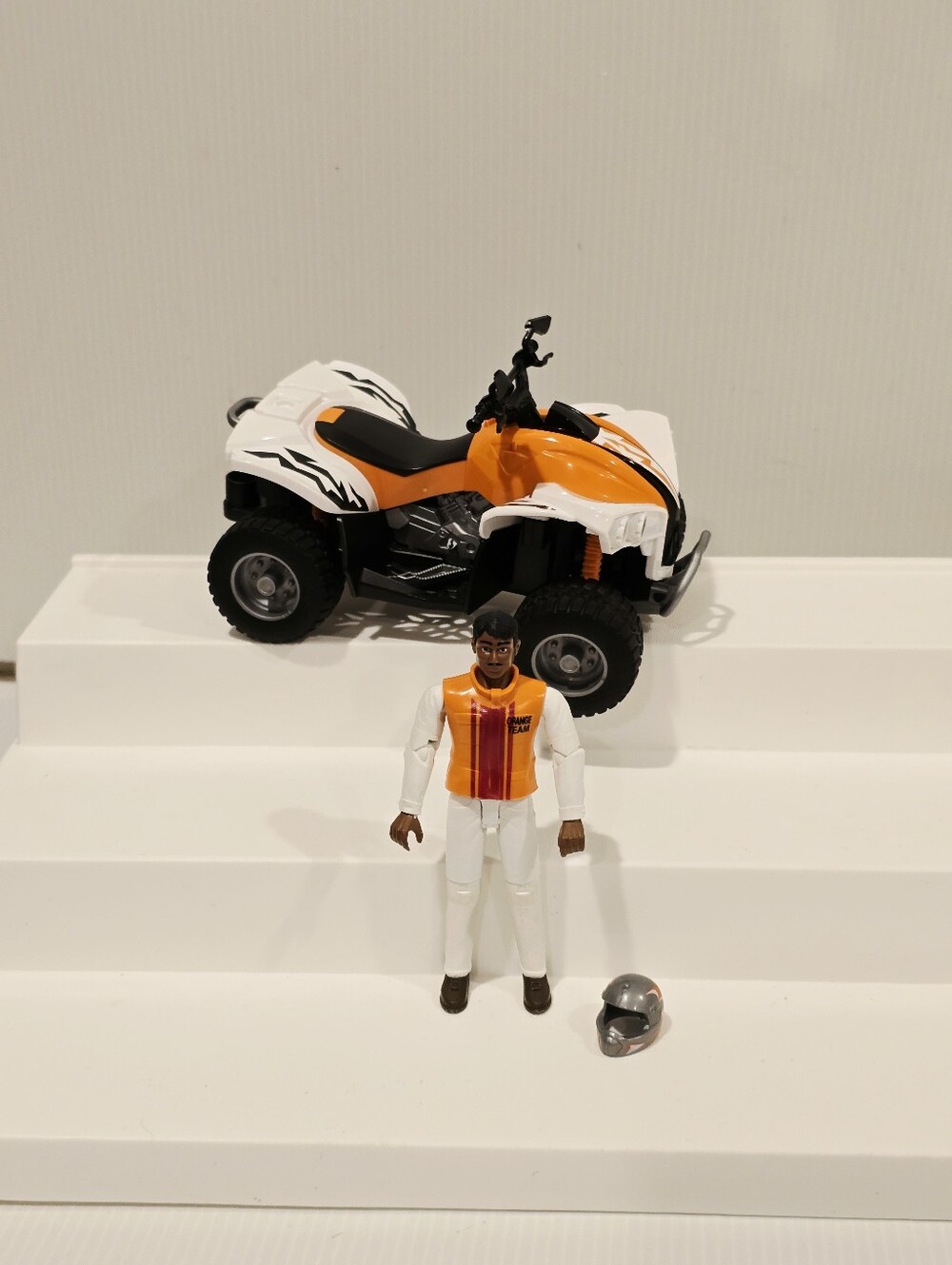Bruder 1/16 Quad 4-Wheeler with Driver Set